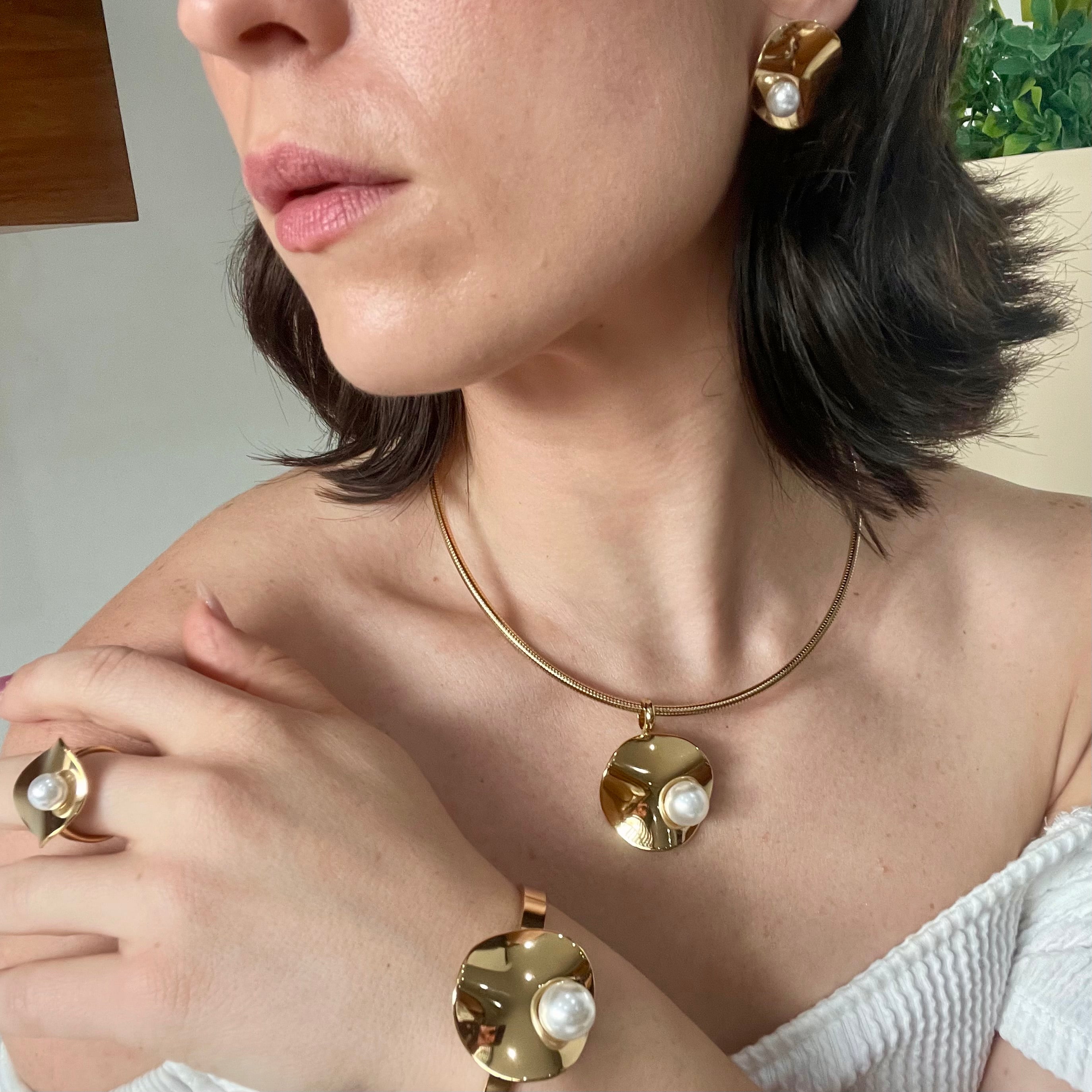 Collar 5 piezas perla oro