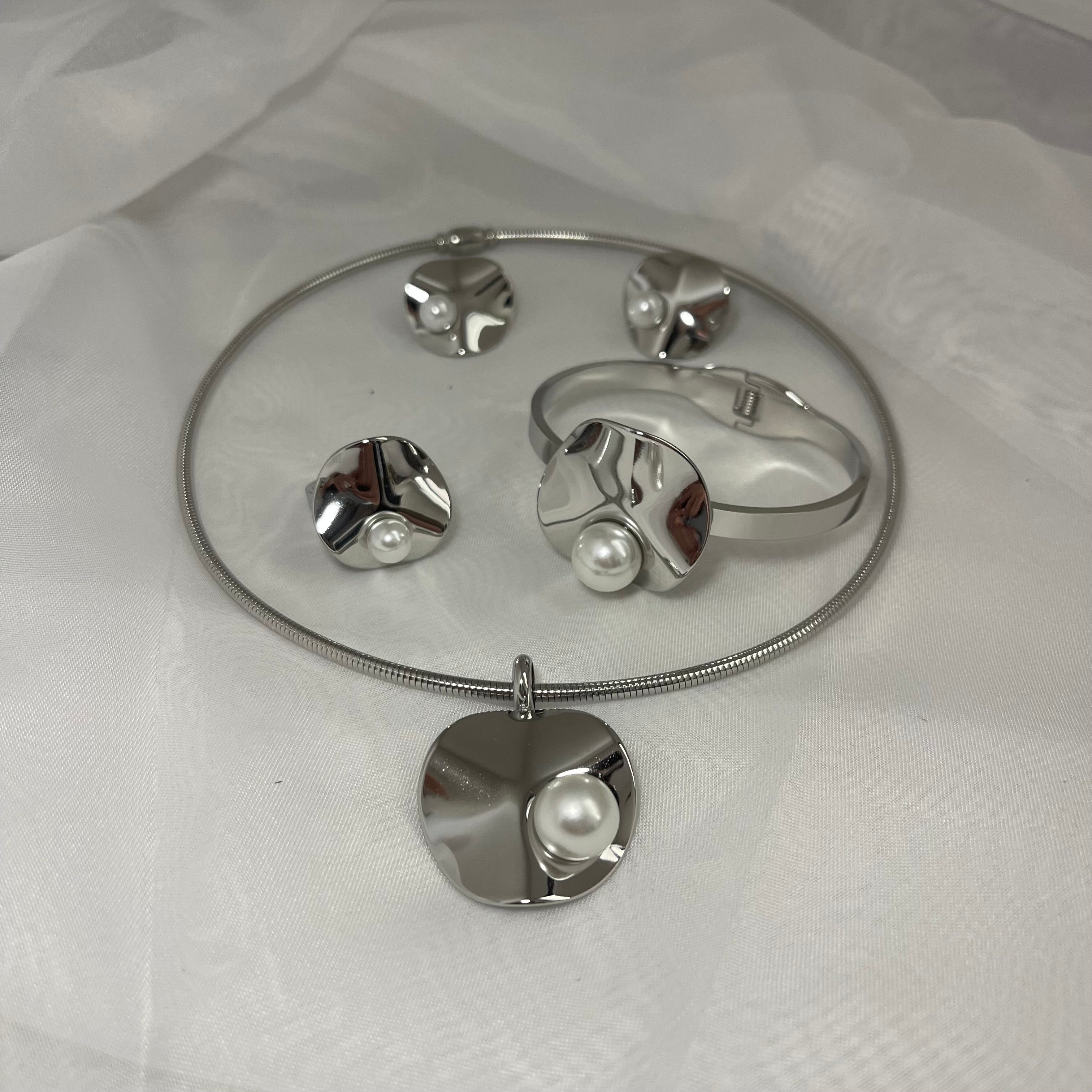 Collar set 5 piezas perla